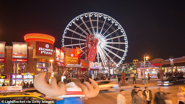 The area outside Niagara Falls, called Clifton Hill, is known as a very popular destination filled with lavish casinos and resorts, restaurants and amusement parks.