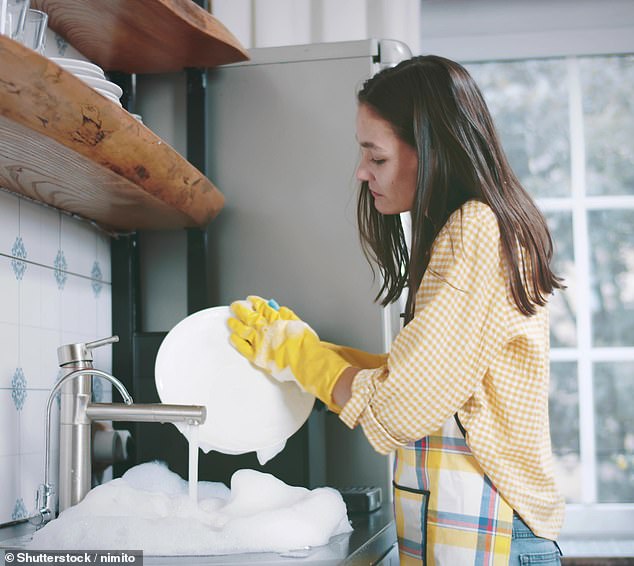 The anonymous woman said she had been cleaning for this family for about six weeks and wrote that she was getting 