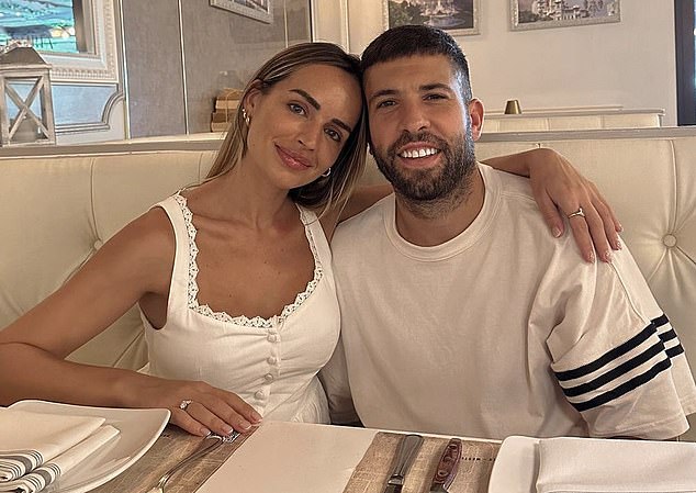 Jordi Alba's gorgeous wife Romarey has arrived in Miami after moving to the MLS team