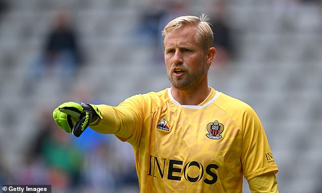 Kasper Schmeichel is about to sign with Anderlecht after his contract with Nice was terminated