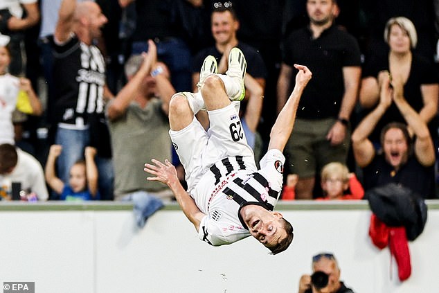 Florian Flecker opened the scoring for LASK with a fantastic strike from the edge of the penalty area