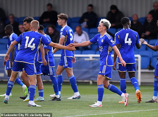 Young midfielder Zach Booth is hired from Leicester City to Volendam