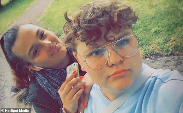 The pair met in 2018 when Jade was 14 years old, as O'Neill (right) was friends with Jade's girlfriend at the time and they often went on day trips together.  Pictured when they were younger, on the left of the picture