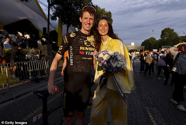 Nathan van Hooydonck and his wife Alicia were involved in a six-car accident on Tuesday