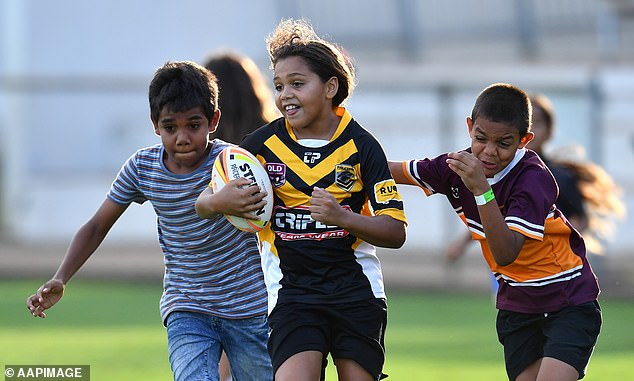 Brain experts have recommended that children under the age of 14 should be banned from tackling in sports such as rugby league, rugby union and Aussie Rules.