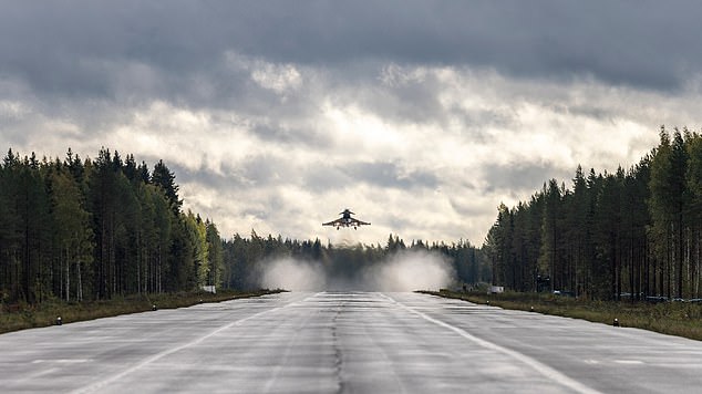 The strip is normally used for normal road traffic, but was designed for an emergency landing to support aircraft activity