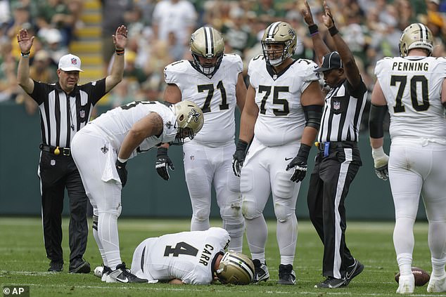 Carr remained on the ground for several minutes before finally heading to the locker room