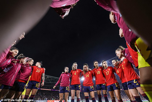 Spain's Women's World Cup winners will reportedly refuse to play for their national team after meeting yesterday to discuss whether they should accept call-ups