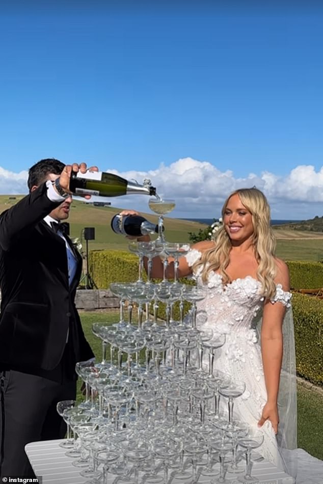 The couple had a beautiful champagne tower