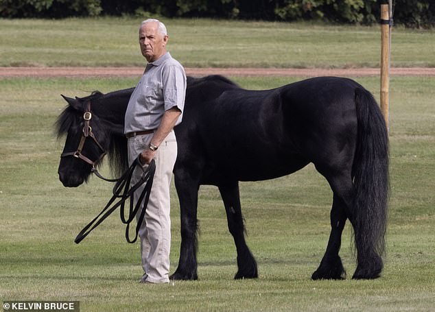Terry Pendry, the late Queen Elizabeth's chief groom, paid his own tribute to the late monarch by leading her favorite horse out onto the grounds where the monarch is said to have once ridden her