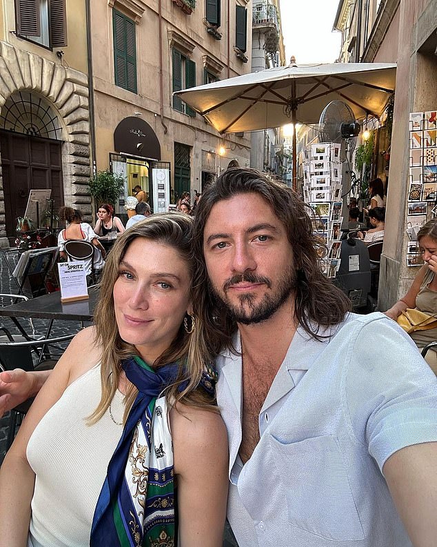 Delta Goodrem has proudly showed off her huge diamond engagement after her new fiancé Matthew Copley popped the question last week.  Both shown