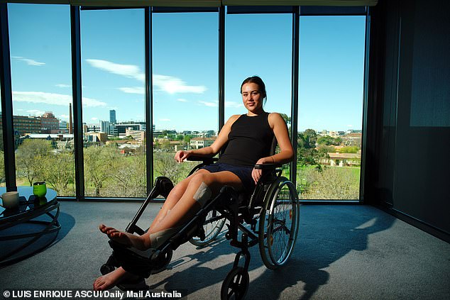 Tominey Reid, 21, was trying to retrieve her dropped phone when she fell 21 meters from the seventh floor balcony of her boyfriend's inner-city Melbourne flat in the early hours of Saturday, July 29 (pictured)