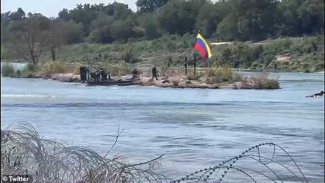 A Venezuelan flag was planted in the middle of the Rio Grande at the US-Mexico border at Eagle Pass before it was promptly taken down by Texas officials this weekend.