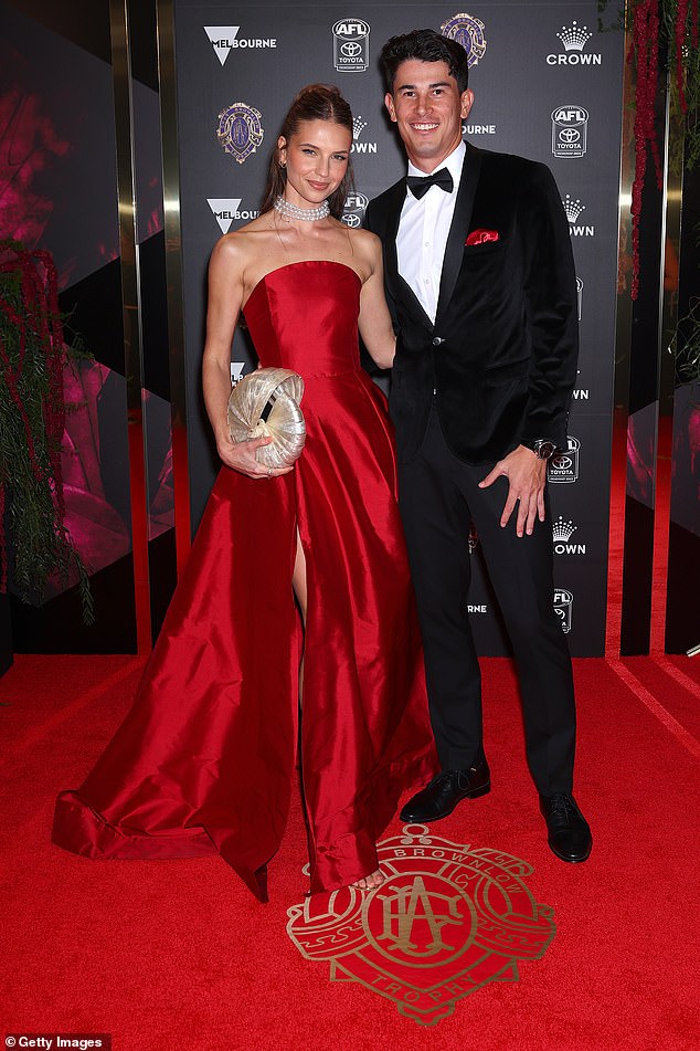 WAG Julia Edwards' profile is rising in social circles.  And the star, who is the girlfriend of Fremantle player Bailey Banfield, certainly caught the attention of fashion watchers at Brownlow on Monday.  Both shown