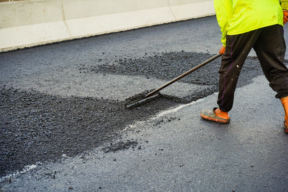 asphalt to crack and chip