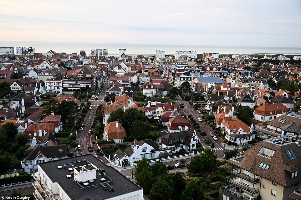 Le Touquet is a small seaside resort in the north and is known for its gentle beaches, water sports center and vibrant nightlife