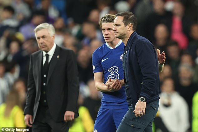 Lampard (right) previously managed Gallagher (centre) during his second spell as Chelsea boss last season