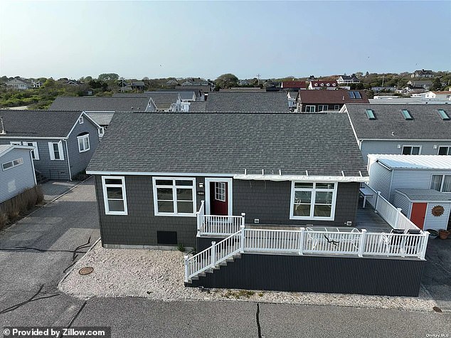 The Montauk Shores modular home, viewed from the outside