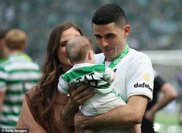 Sophia is pregnant with twins, but after seven challenging years of fertility problems, Rogic wants to concentrate fully on his family