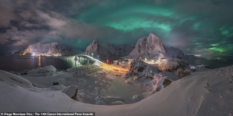 This magical view of Norway's Lofoten Islands is on its way to joint eighth place in the Amateur Nature Landscapes category