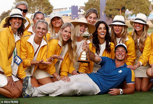 The European WAGs took a strange photo alone with Norwegian star Viktor Hovland, the only single man in the team