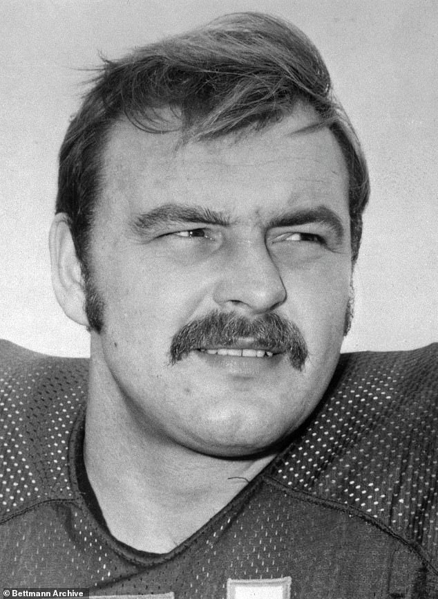 Former Chicago linebacker Butkus died 'peacefully' at age 80