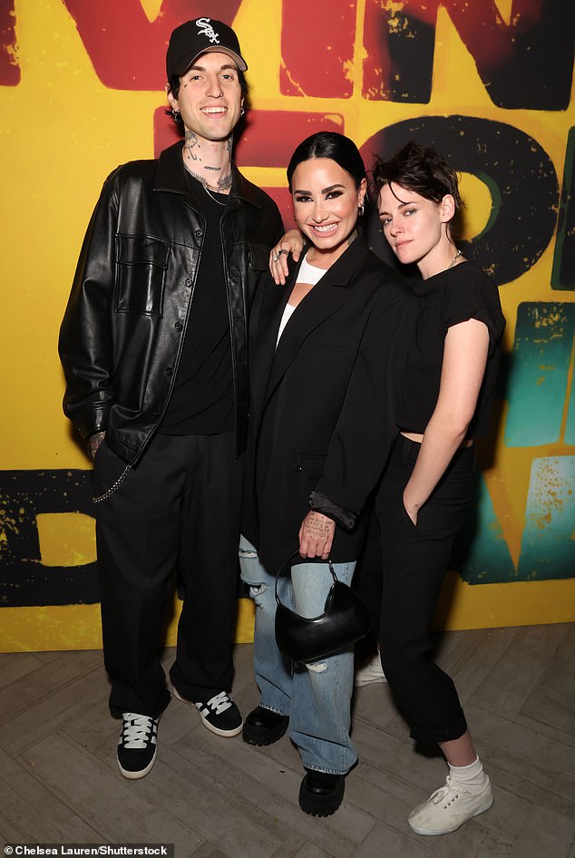 Mingle: Demi, Kristen and Jordan mingled at the event