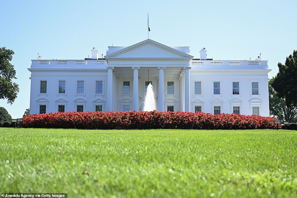 1696592099 782 Trump fears being poisoned and uses individual mini ketchup bottles