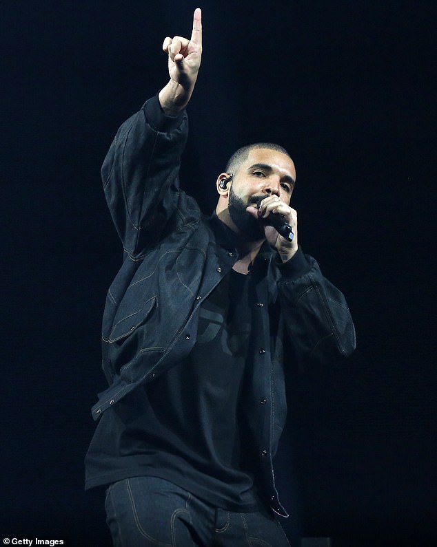 Big plans: Many fans of the 36-year-old hitmaker expected the 30-year-old rapper to appear during the penultimate stop of the It's All a Blur Tour after he reportedly received his green card;  Drake was seen in 2016