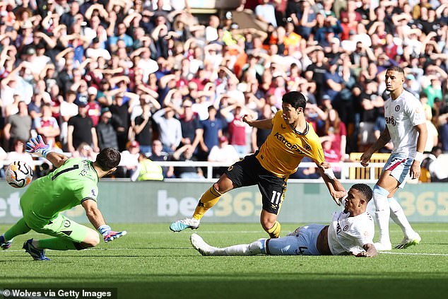 Hwang Hee Chan put Wolves ahead with his fifth goal of the season, heading in a cross from Pedro Neto.