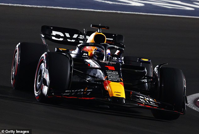 Verstappen only needed sixth place to confirm his triumph, but he then took second place.