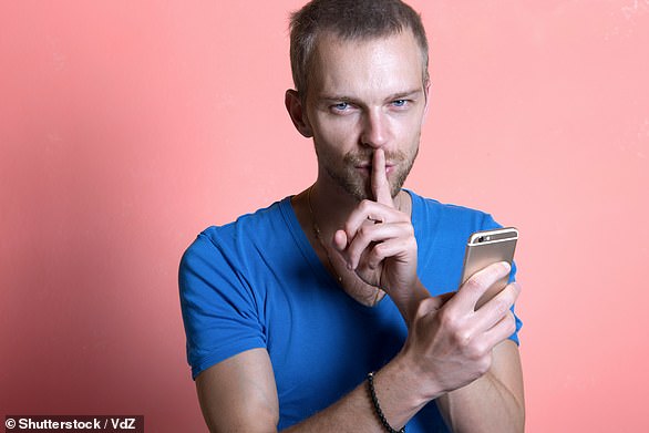 Relationship expert Paul Carrick Brunson has warned about the red flags to watch out for when using dating apps.  Stock image used