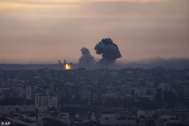 SEI*175333158 Smoke rises after the Israeli airstrike in the Gaza Strip on Monday, October 9, 2023. Israel's military struggled to drive Hamas fighters out of southern towns and seal its borders on Monday as it stormed the Gaza Strip