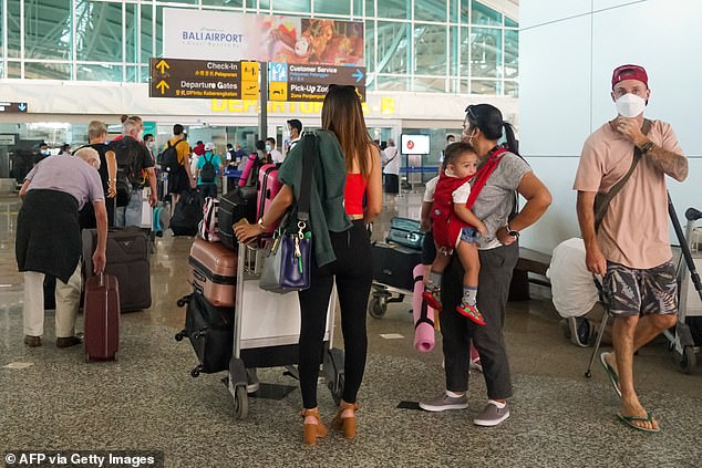 Health officials in Bali to screen passengers with temperature-detecting devices (stock)