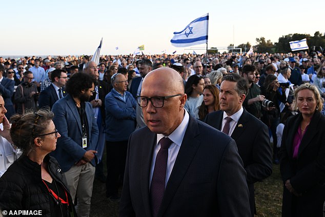 Peter Dutton thanked the Jewish community for their 'resolute behaviour' and compared the Hamas attacks to those of 9/11 and ISIS.