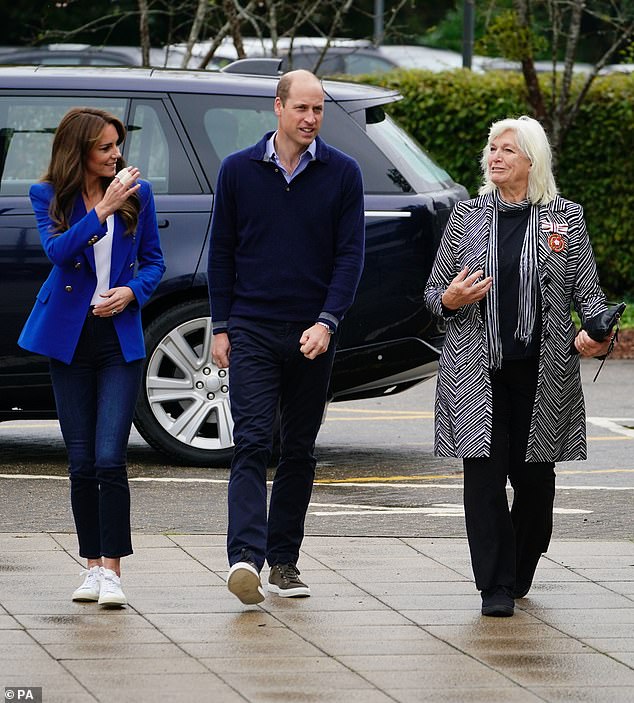 Upon arrival, Kate and William were greeted by an official who was to show them around the sports centre