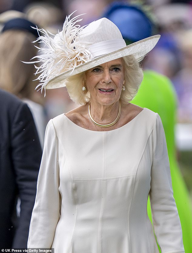 On a scorching hot Ascot day, Camilla was a dream in cream and the matching cream veil made for a perfect outfit that looked both beautiful and practical in the heat