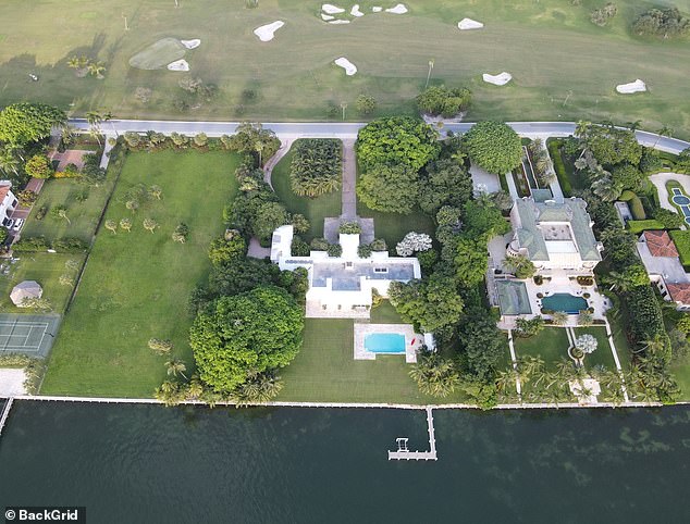 1697228352 360 Jeff Bezos buys up neighbors seven bedroom mansion in Floridas Billionaire