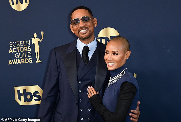 During the interview, the host - Kotb - pressed Pinkett Smith (52) to clear up rumors about her strange relationship with Will Smith (55).