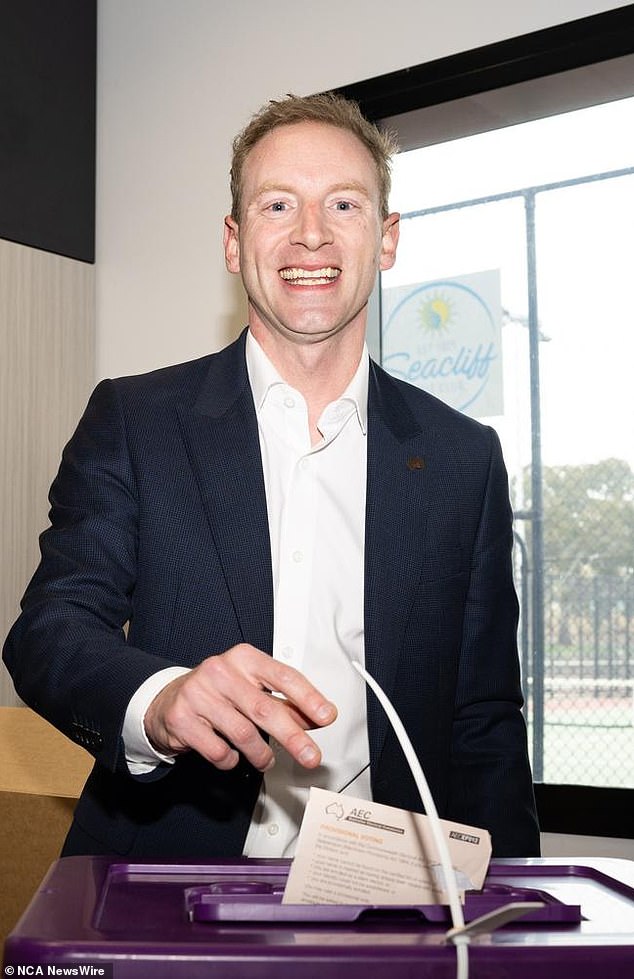 South Australian Opposition Leader David Speirs (pictured) cast his No vote at the Kauri Community and Sports Center polling station.