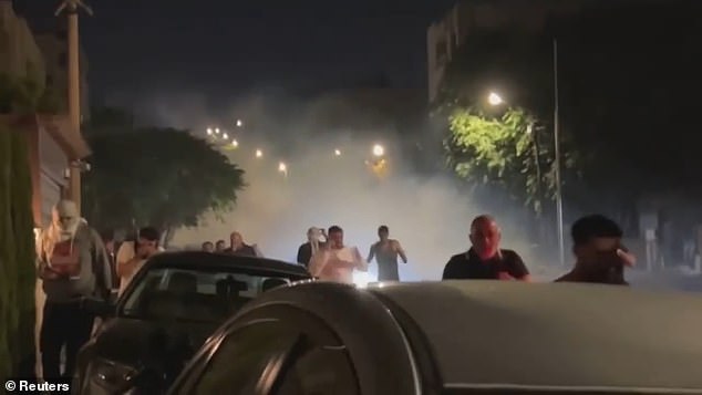 Amman: Protests broke out near the US Embassy in Amman, Jordan