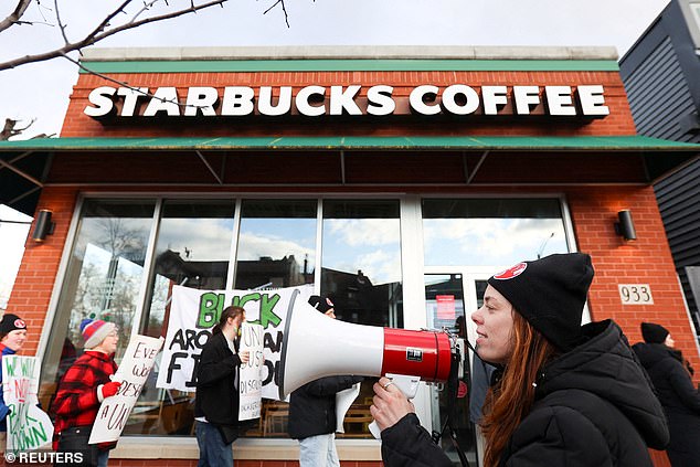 1697694901 365 Starbucks threatens to sue its workers union for trademark infringement