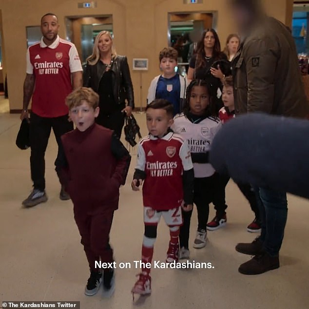 As Kim and the other parents lead their boys around the arena, they reveal their favorite player in the current Gunners team