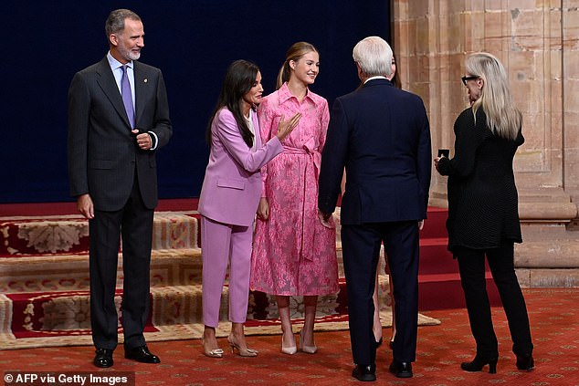 The excited royals also posed for photos with the Hollywood icon as they chatted with her today