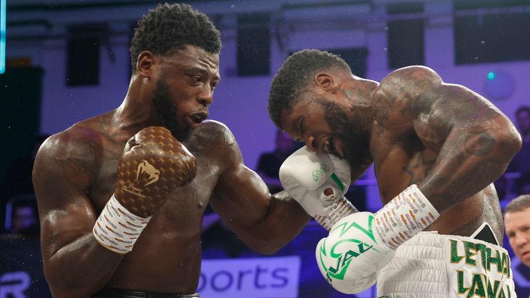 BEN SHALOM BOXXER FIGHT NIGHT.21/10/2023 YORK HALL, BETHNAL GREEN.PIC LAWRENCE LUSTIG/BOXXER.(PHOTOS FREE FOR EDITORIAL USE).BRITISH & COMMONWEALTH CRUISERWEIGHT TITLE.MIKAEL LAWAL V ISAAC CHAMBERLAIN