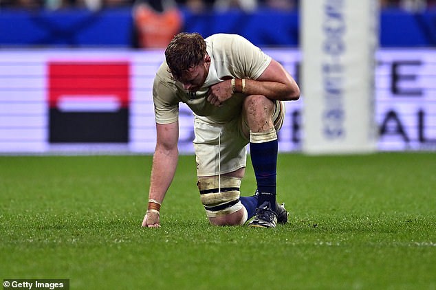 But England could not secure victory as the Spring Boks kicked a penalty in the final two minutes to seal a narrow victory