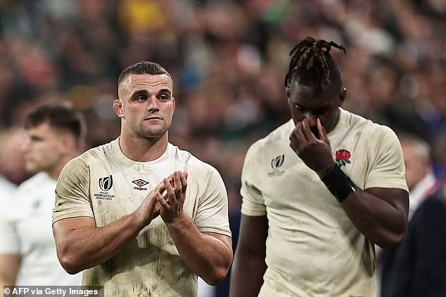 Earl, a dejected Ben Earl and Maro Itoje, was the standout performer for England throughout