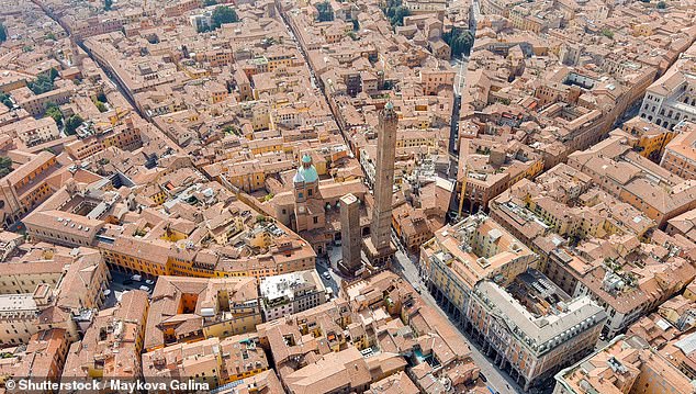 One of Bologna's last remaining medieval towers, the tower was poorly constructed and was considered in danger of collapse as early as 1350.