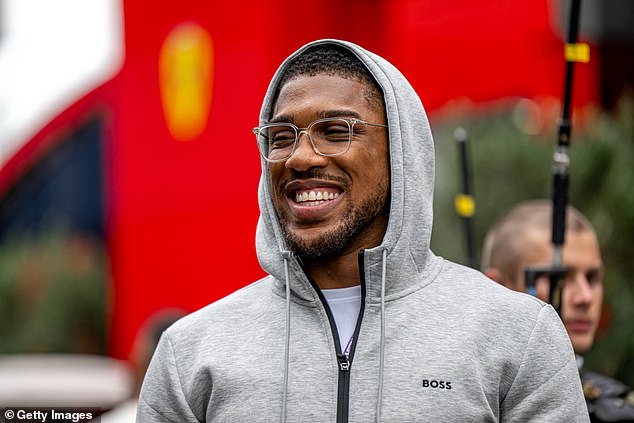 1698164086 867 Tyson Fury blasts embarrassing Anthony Joshua for begging to be