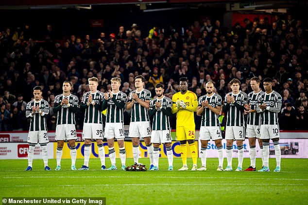 Manchester United will pay tribute to Charlton again on Sunday when they play Man City